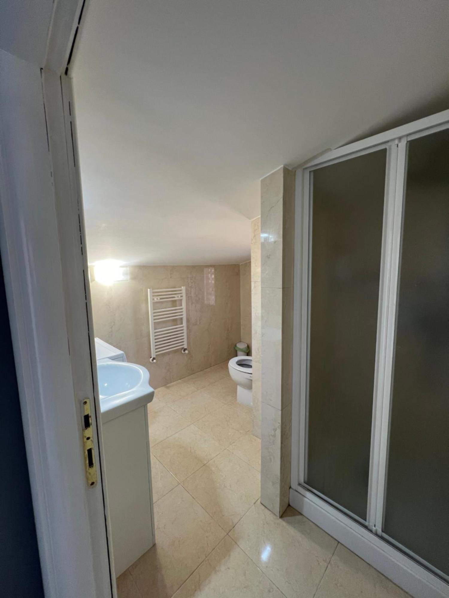 Vivi E Scopri I Castelli Romani Ciampino Airport Apartment Rom